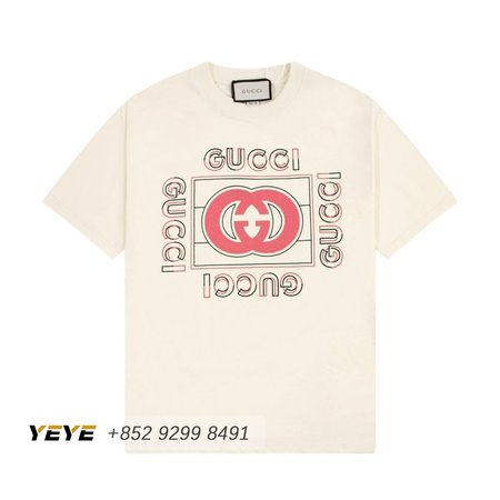 Gucci Vintage Logo Print T-Shirt