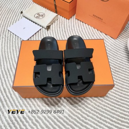 Women Hermes Authenticated Chypre Sandal Suede