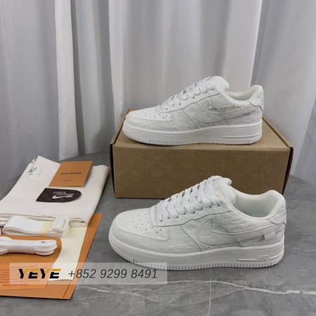 Nike Air Force 1 Low Triple White