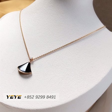 Bvlgari Divas Dream Necklace Onyx