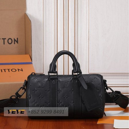 Keepall Bandouliere 25 Monogram Embossed Black