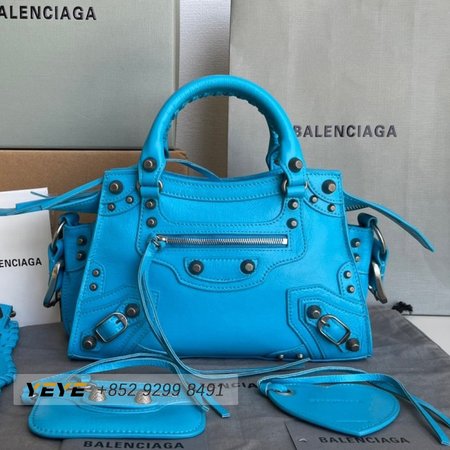 Balenciaga Neo Cagole Handbag
