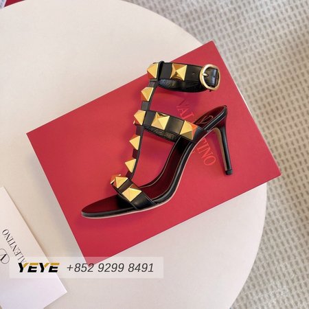 Valentino Roman Stud Calfskin Sandal 100mm Black 35-39